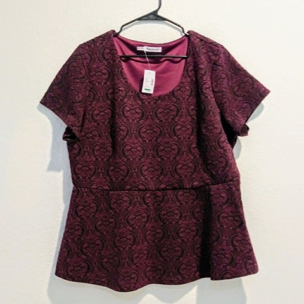 Sale!! Maurices top size 2X